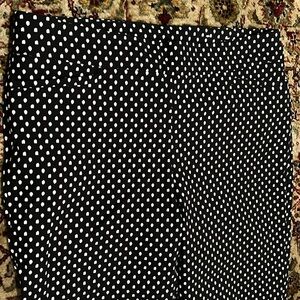 Chico's Black and White Uneven Polka Dot Capris Size (2) Petite Large 12